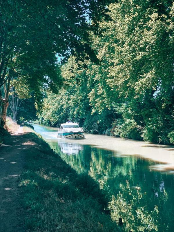Aux Berges Du Canal Capestang Exterior photo